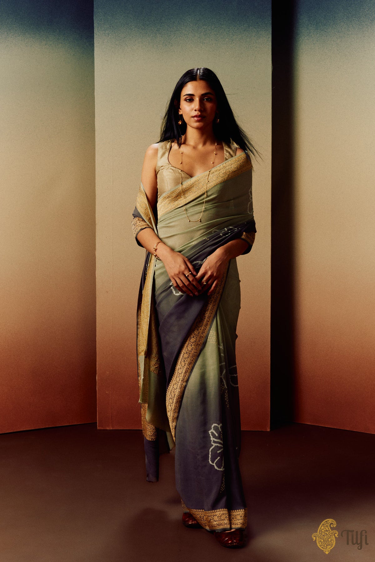 &#39;Hibiscus&#39; Light Sage Green-Grey Pure Georgette Banarasi Bandhani Handloom Saree