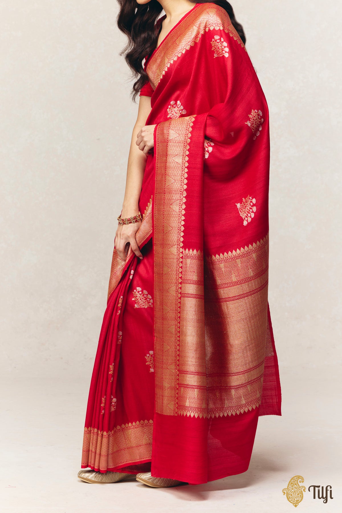 Pre-Order: Red Pure Tussar Georgette Kadwa Roopa Sona Boota Saree