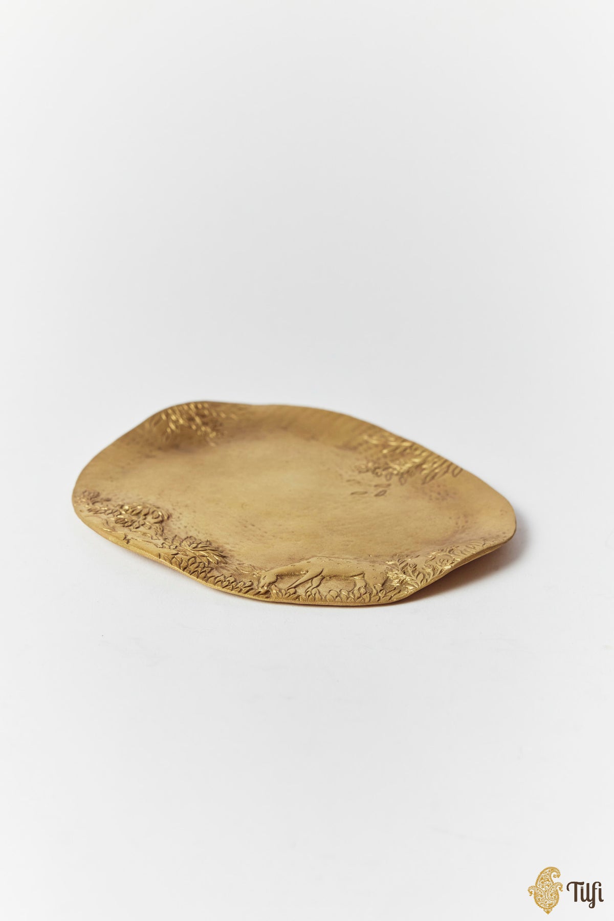 'Grazing Deer' Shikargah Handcrafted Brass Trinket Tray