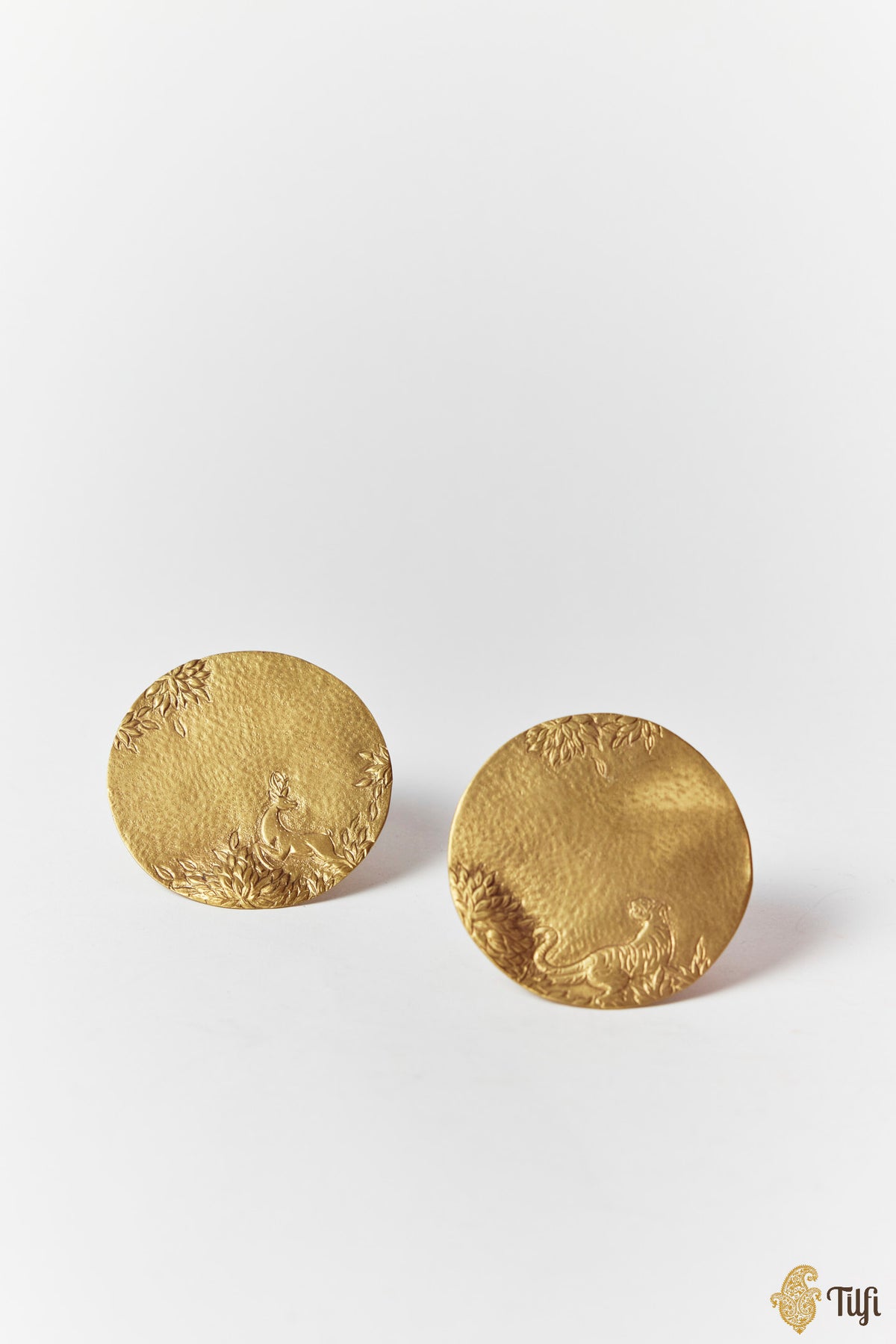 'Leap and Stride' Shikargah Handcrafted Brass Coaster Set