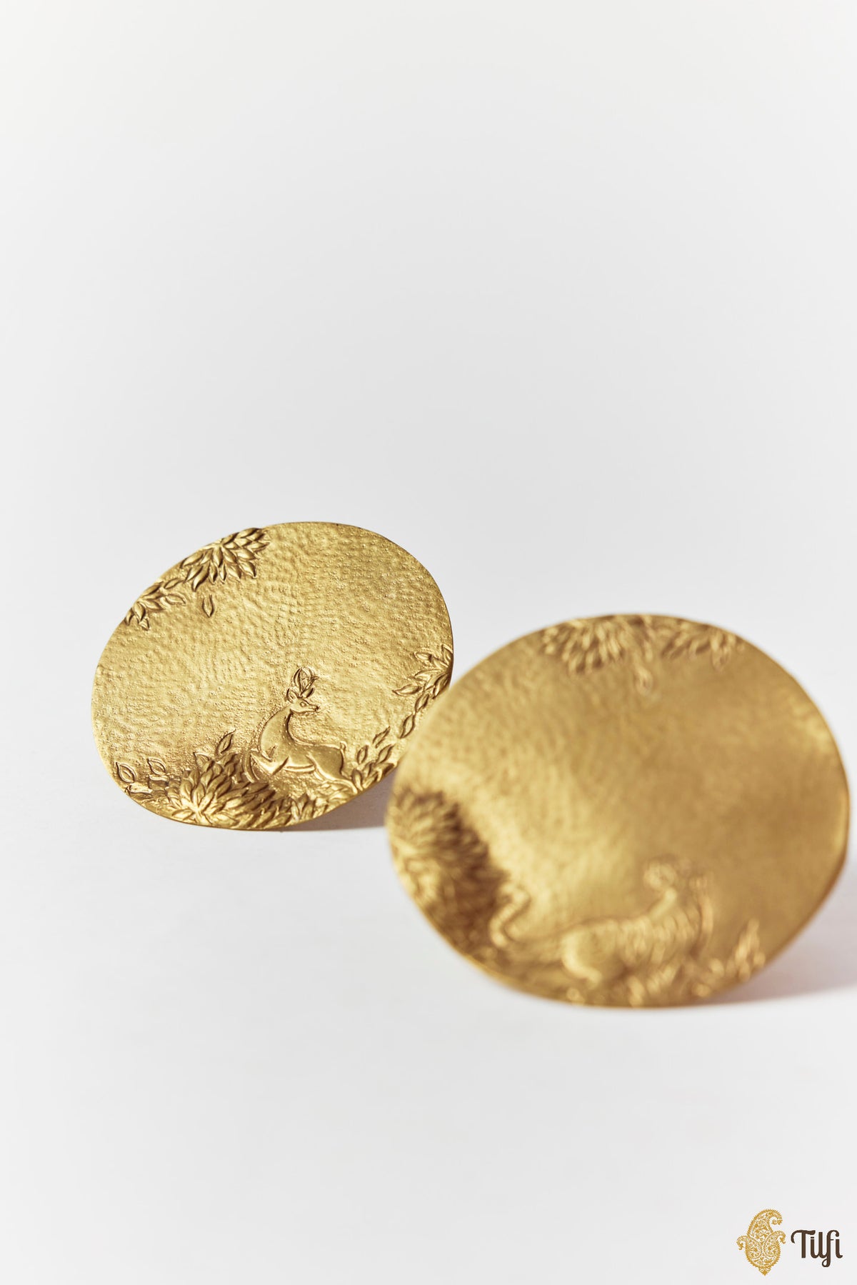 'Leap and Stride' Shikargah Handcrafted Brass Coaster Set