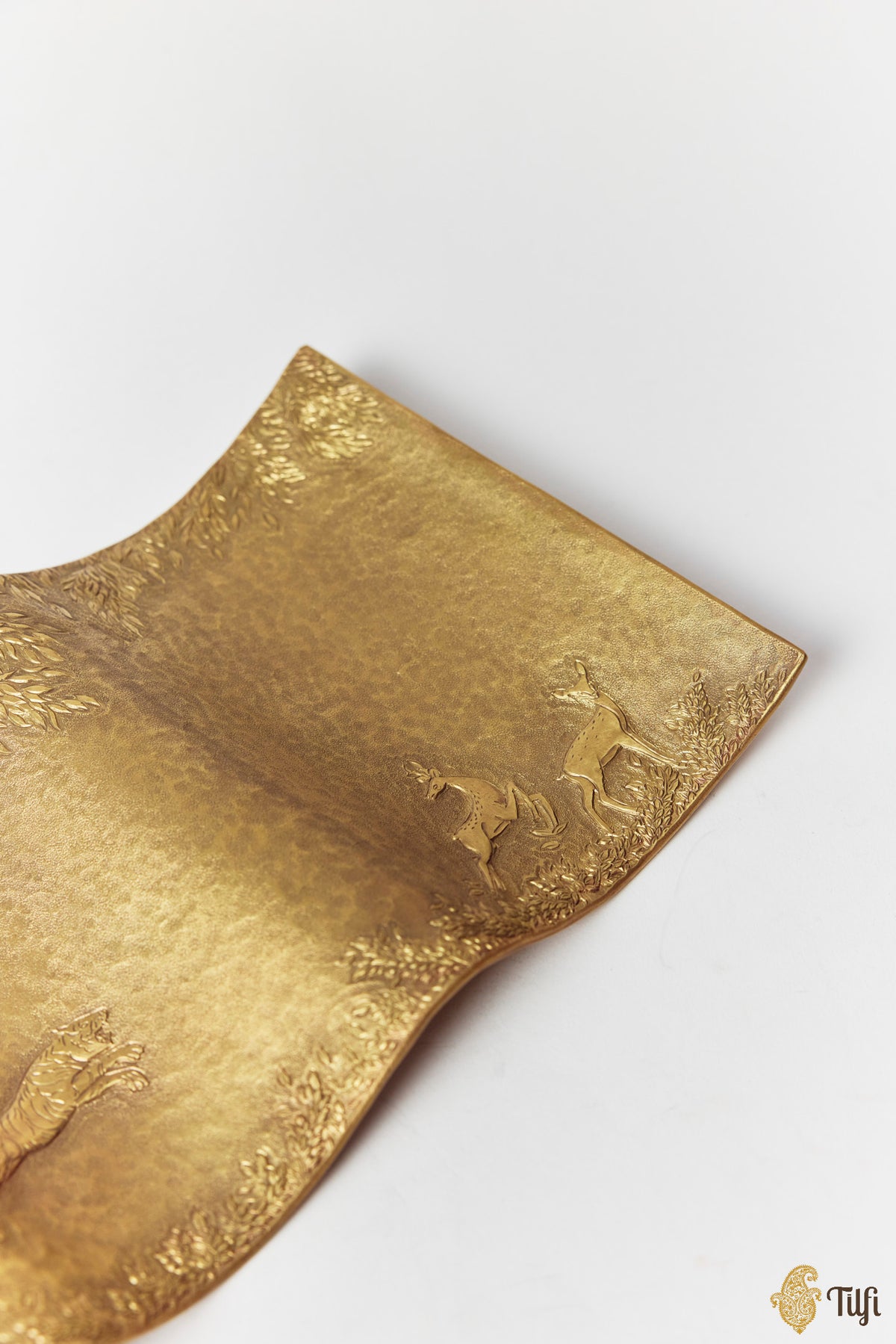 'Canopy of Life' Handcrafted Brass Wine-Bottle Holder