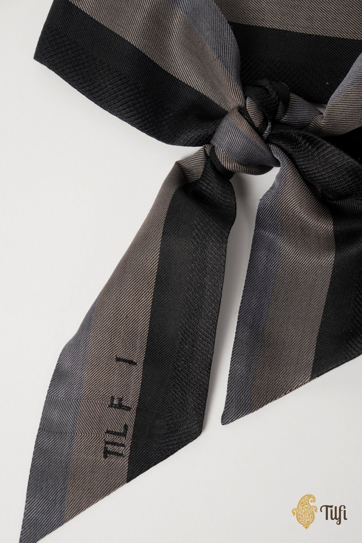 Black-Grey Pure Silk Tillet