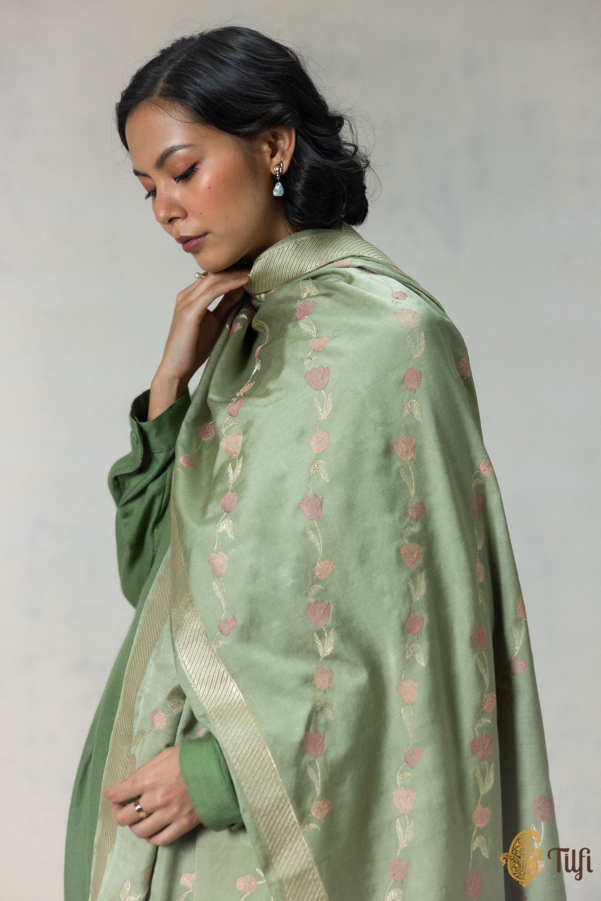 Sage Green Silk-Wool Banarasi Handloom Dupatta