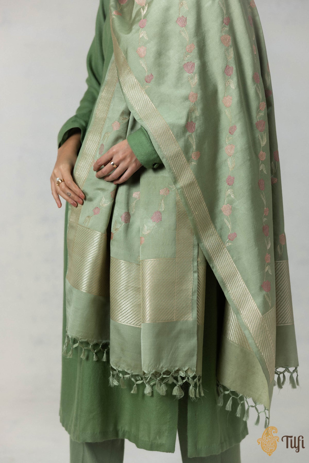 Sage Green Silk-Wool Banarasi Handloom Dupatta