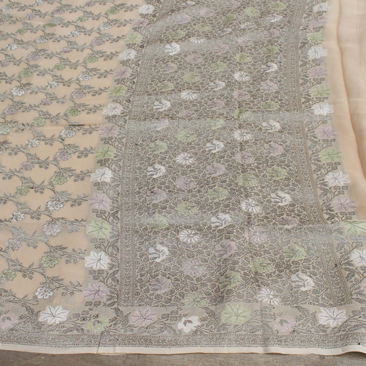 Ecru Pure Chiffon Georgette Banarasi Handloom Saree - Tilfi