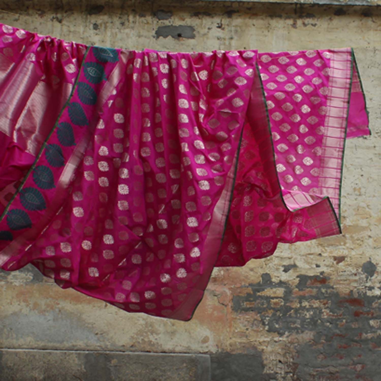 Indian Pink Pure Silk Georgette Banarasi Handloom Saree - Tilfi