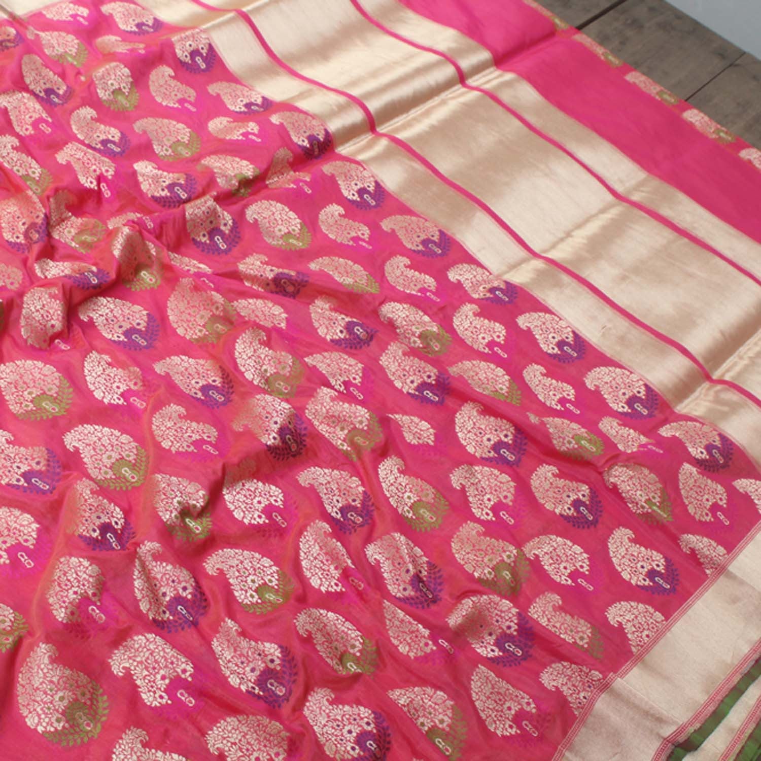 Peach-Rose Pink Pure Silk Georgette Handloom Banarasi Saree - Tilfi