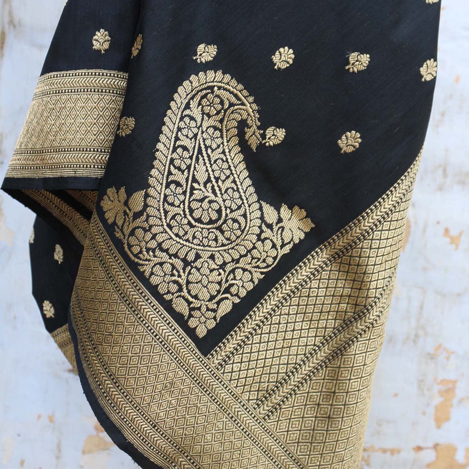 Black Pure Katan Silk Banarasi Handloom Dupatta - Tilfi