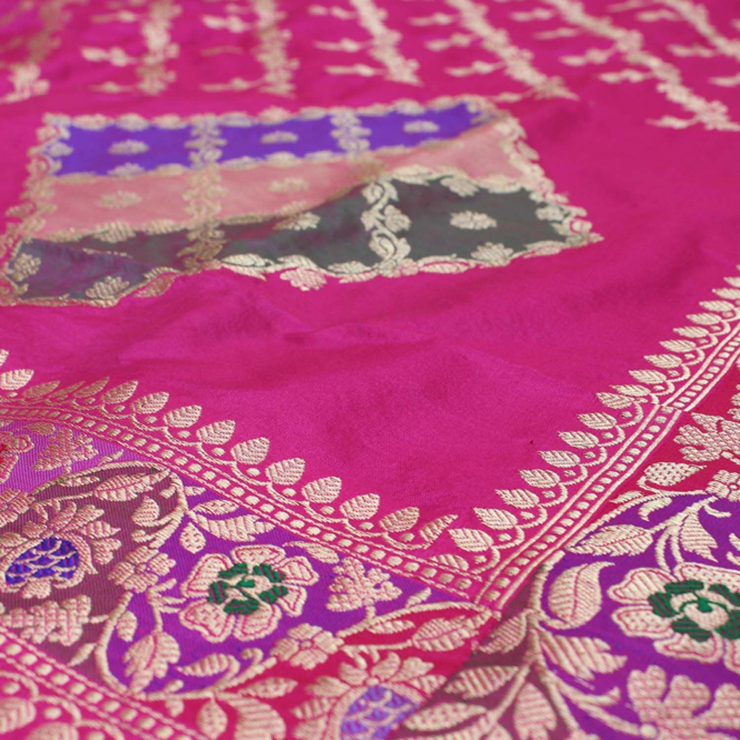 Rangkat Pure Katan Silk Banarasi Handloom Dupatta - Tilfi