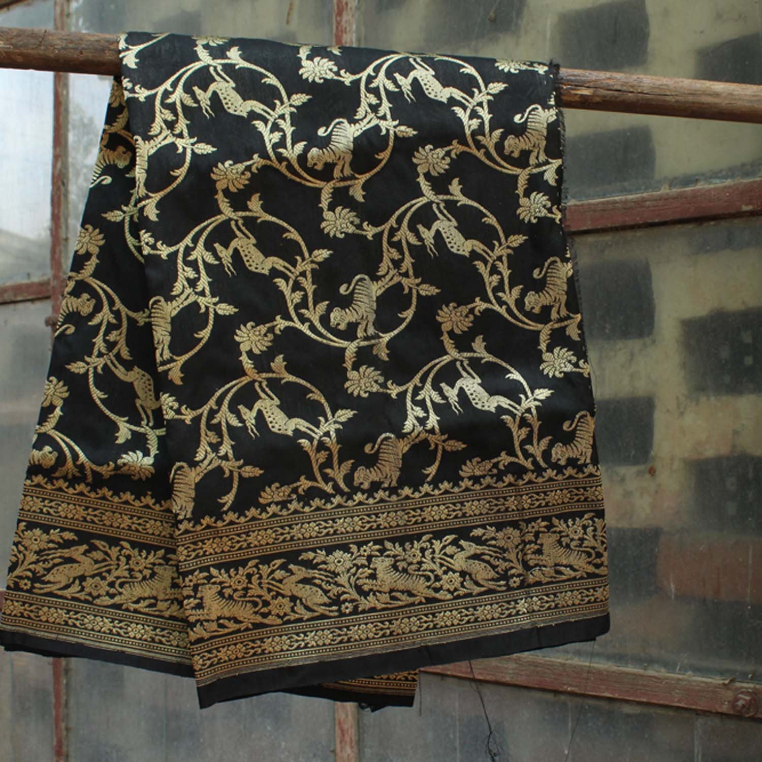Black Pure Katan Silk Banarasi Handloom Dupatta - Tilfi