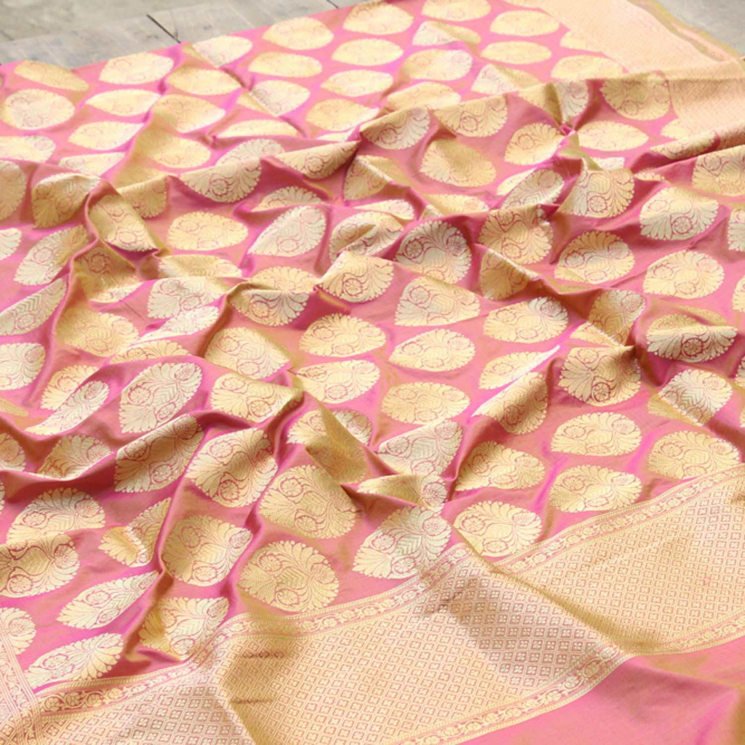 Mehendi Green-Gulabi Pink Pure Katan Silk Banarasi Handloom Dupatta - Tilfi