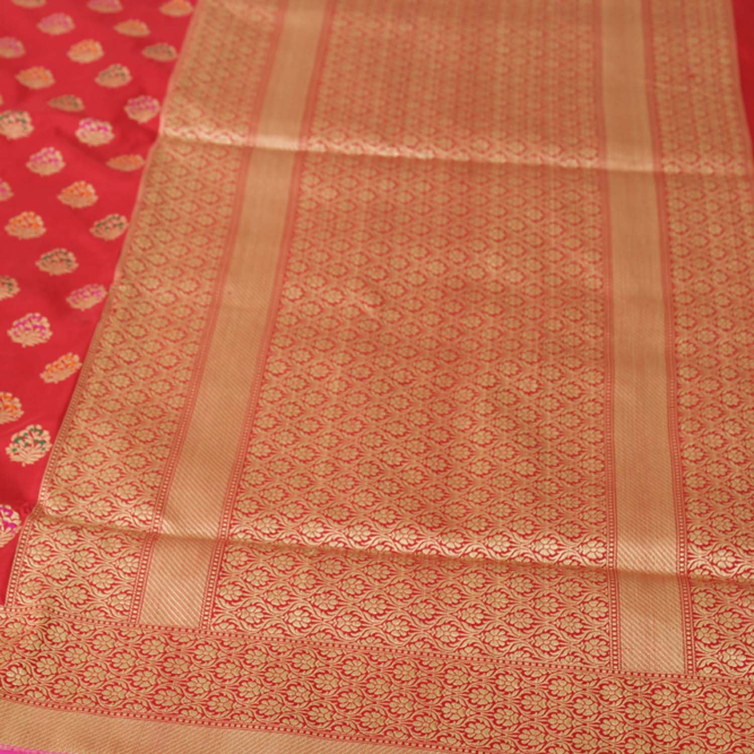 Red Pure Katan Silk Kadwa Banarasi Handloom Saree - Tilfi