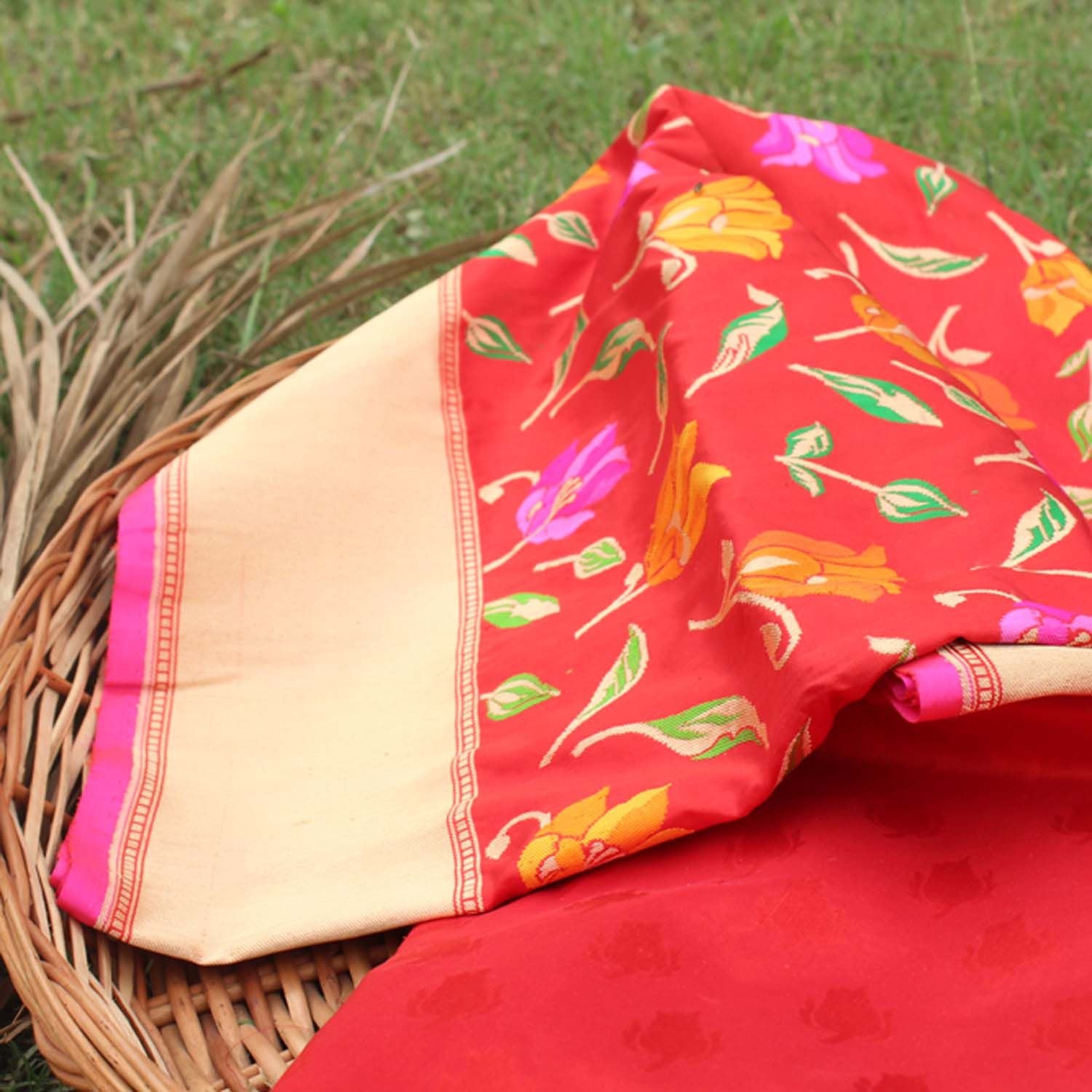 Red Pure Katan Silk Banarasi Handloom Saree - Tilfi