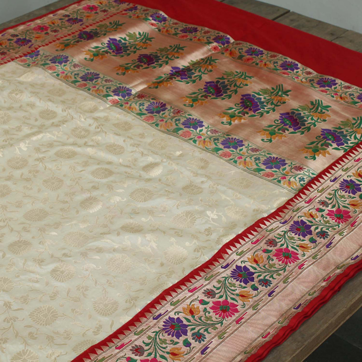 Off-White Pure Katan Silk Banarasi Handloom Saree - Tilfi