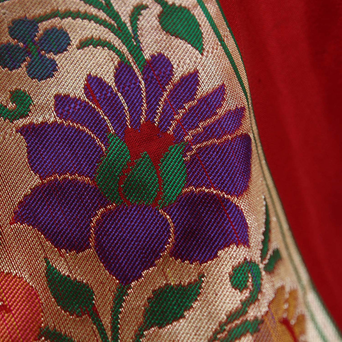 Off-White Pure Katan Silk Banarasi Handloom Saree - Tilfi