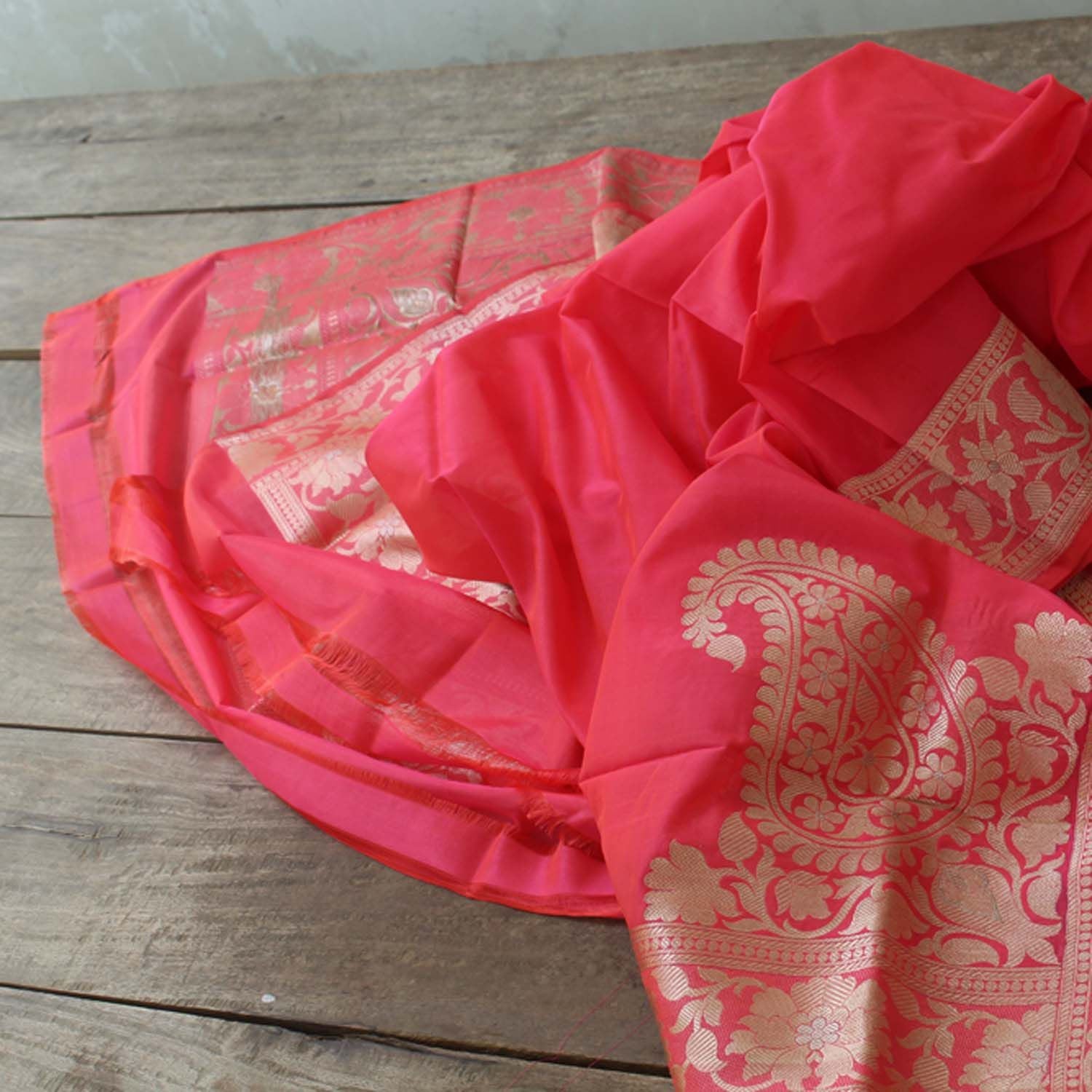 Orange-Rose Pink Pure Katan Silk Banarasi Handloom Dupatta - Tilfi