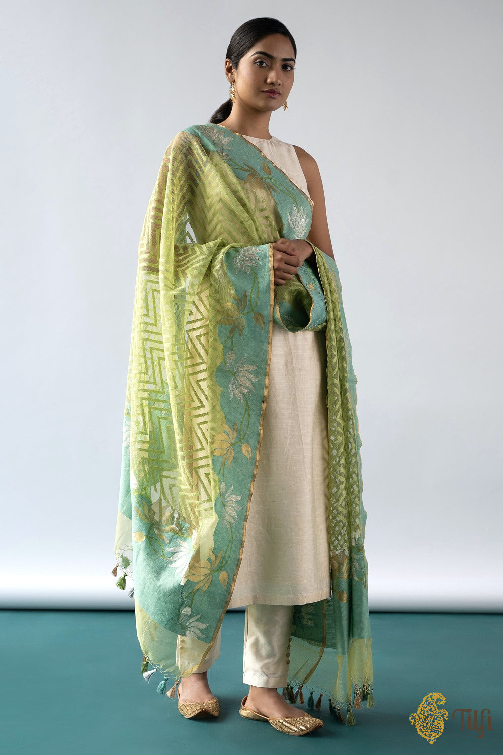 Pista Green Pure Kora Net Banarasi Handloom Dupatta